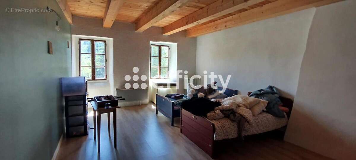 Maison 10 pièces 442 m² à vendre à Fournols (63980) - photo 21