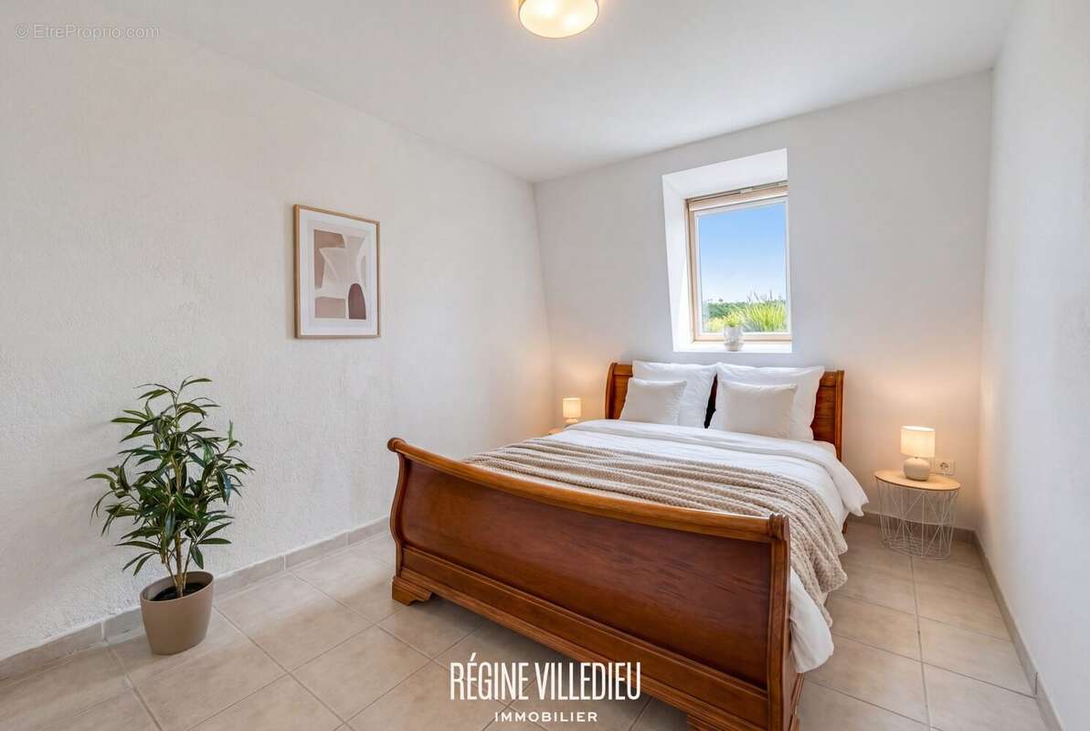 Appartement à TOURLAVILLE