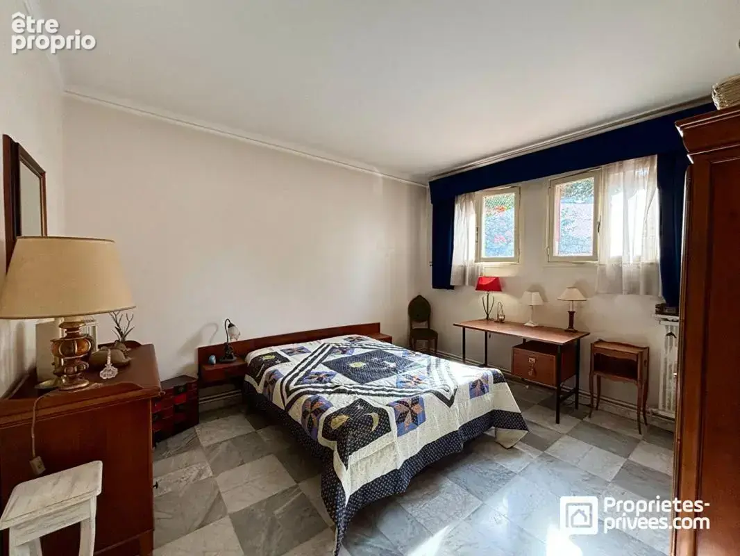 Appartement spacieux avec terrasse et parking, quartier Saint-François - Grasse - photo 8