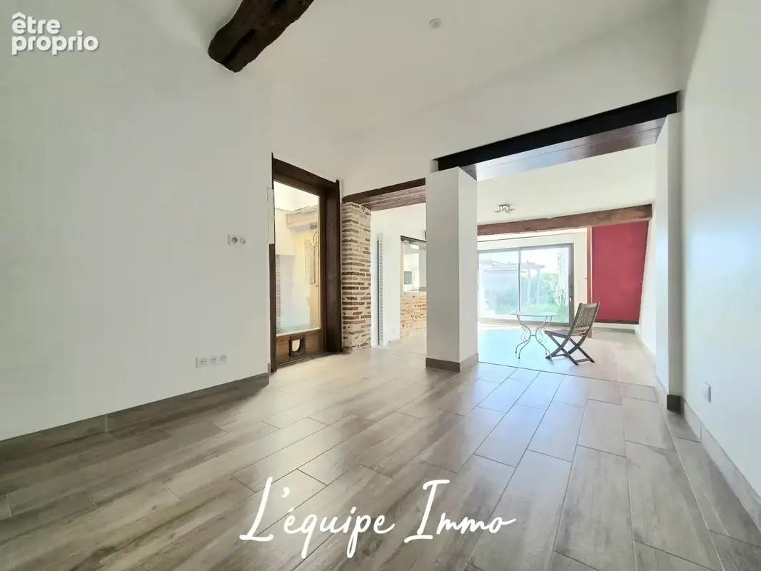 Belle maison de ville 5 chambres avec jardin, patio et parkings - photo 2