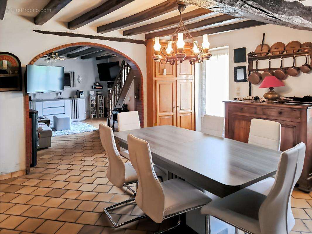 Maison à LA VERNELLE