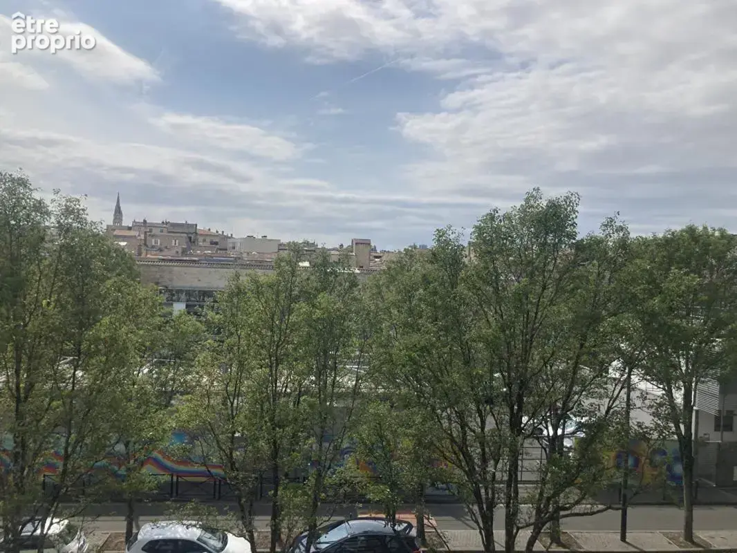 Appartement T3 lumineux avec deux loggias et parking aux Chartrons - photo 15