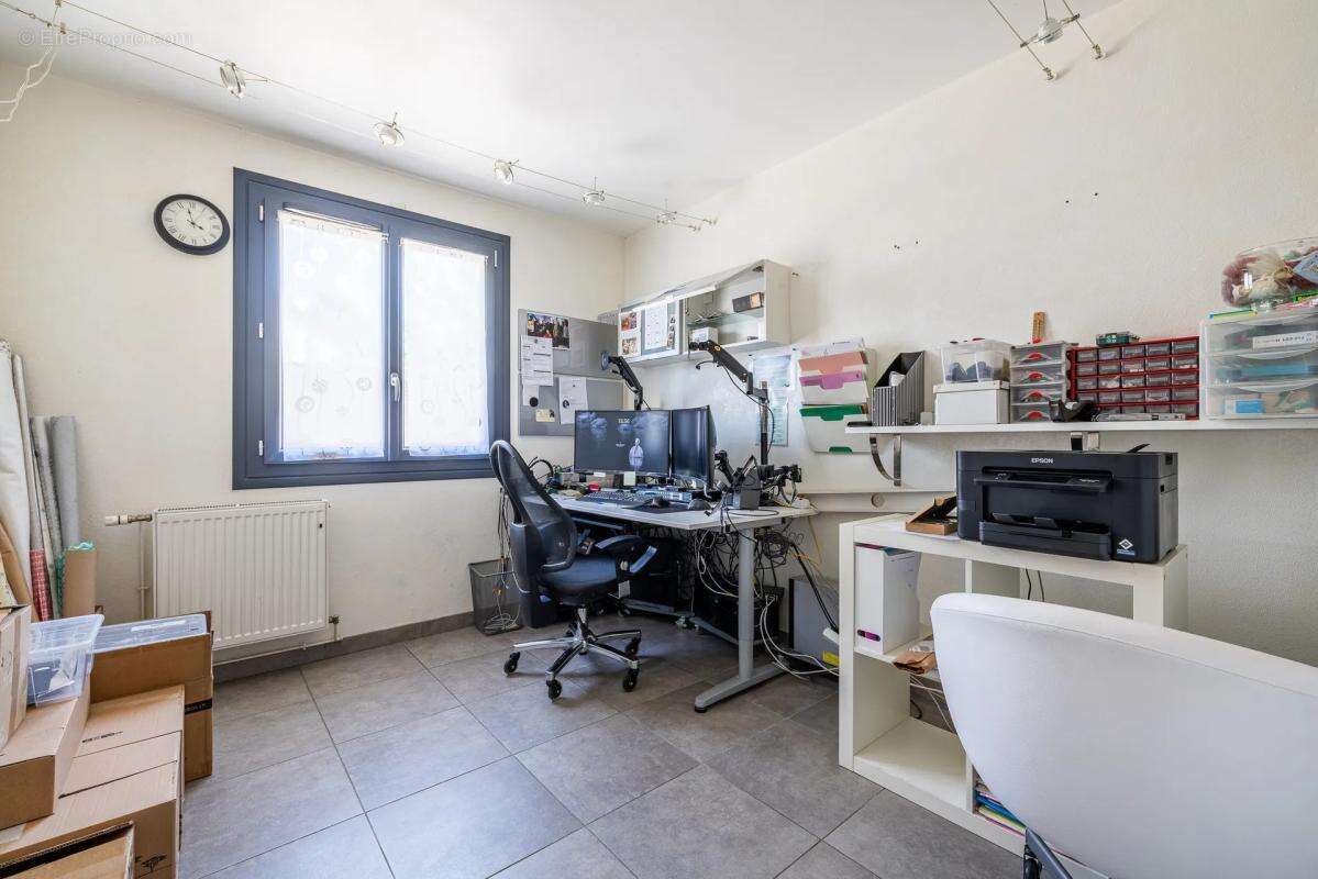 Maison de 5 pièces de 123 m² située à Lisses - photo 12