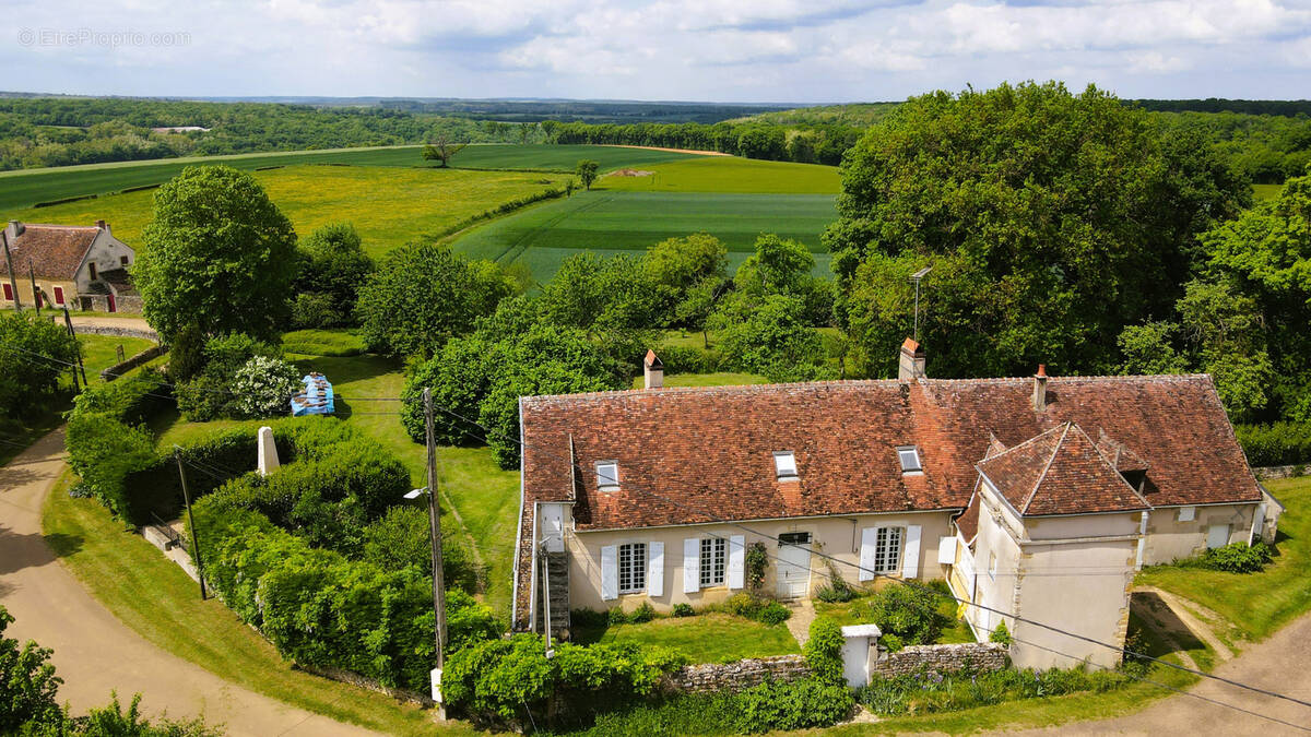 Maison à TANNAY