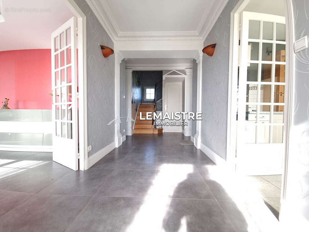 Maison à SAINT-ROMAIN-DE-COLBOSC