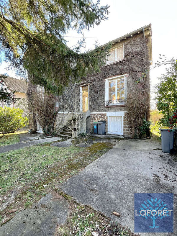 Maison à VIGNEUX-SUR-SEINE