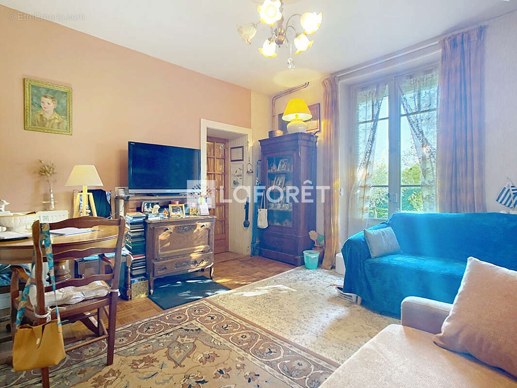 Maison à SAINT-VICTURNIEN