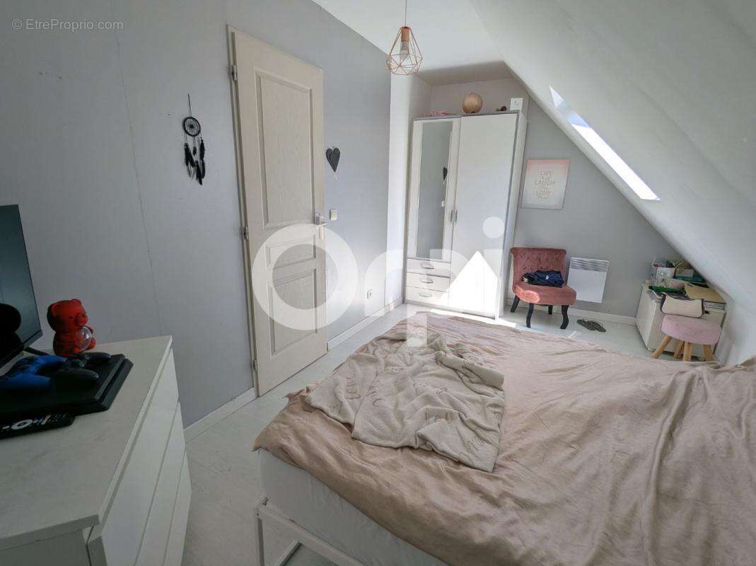 Maison 139 m², 5 chambres, et son jardin de 909 m², a vendre cuise la motte (60350) - - photo 9