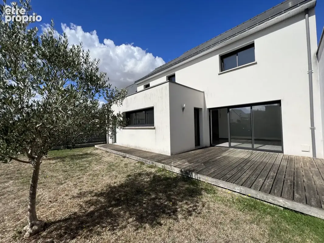 Photo Maison à Chateaugiron au prix de 368 530€