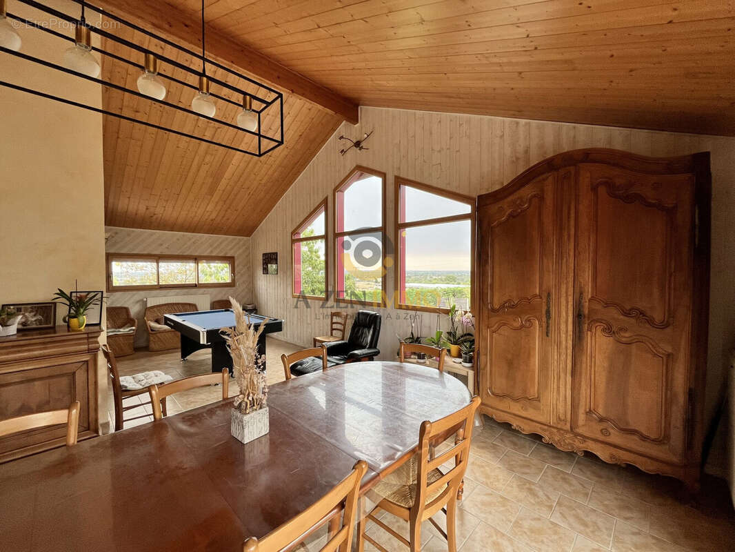 Maison à ARGENTON-CHATEAU