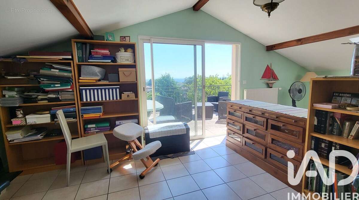 Photo 5 - Maison à SAINT-GENIS-LAVAL