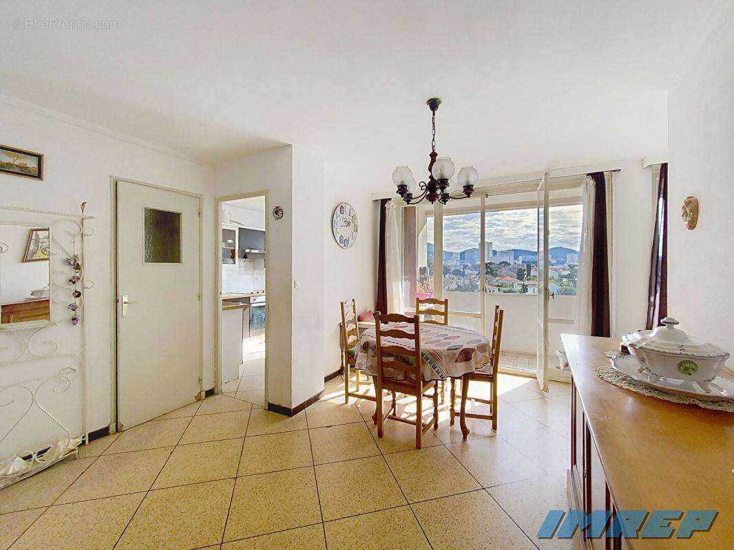 Appartement à MARSEILLE-9E