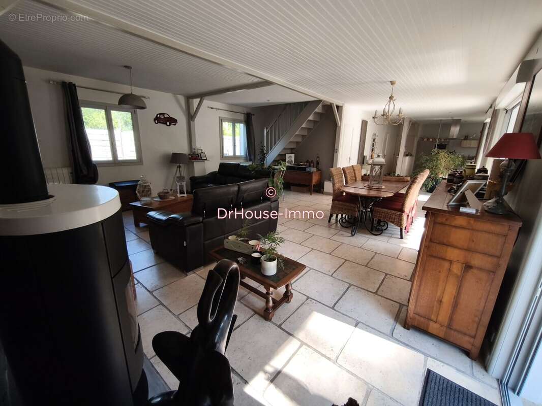 Maison à CHALLES
