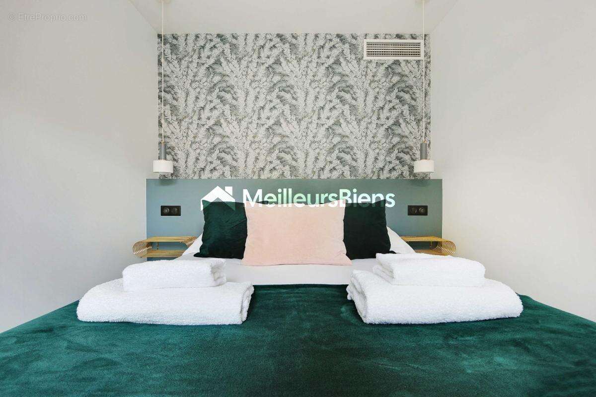 Commerce à PARIS-10E