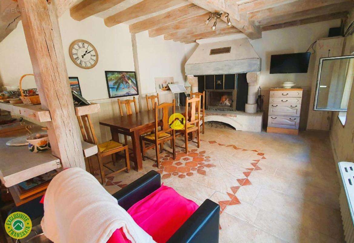Maison à LUZE