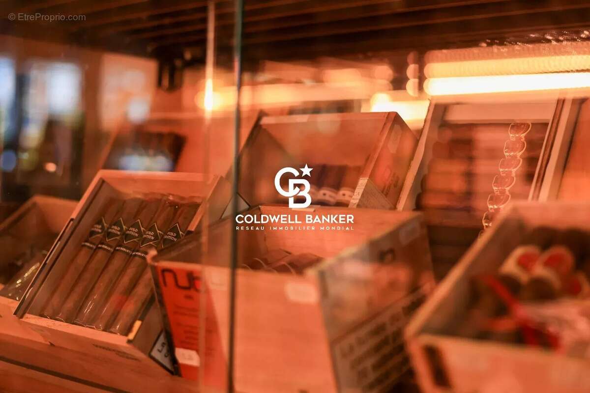 Commerce à RAYOL-CANADEL-SUR-MER