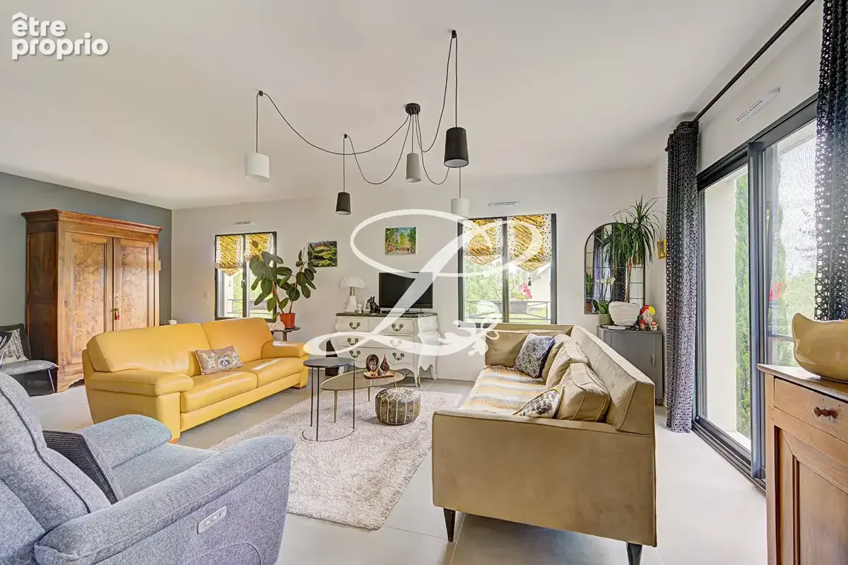 Maison Le Mesnil Le Roi  182 m2 - photo 8