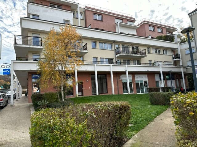 Appartement à BURES-SUR-YVETTE