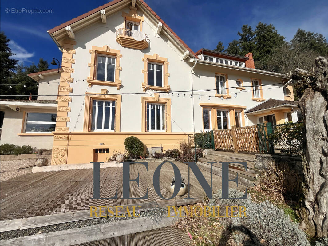 Maison à VIOLAY