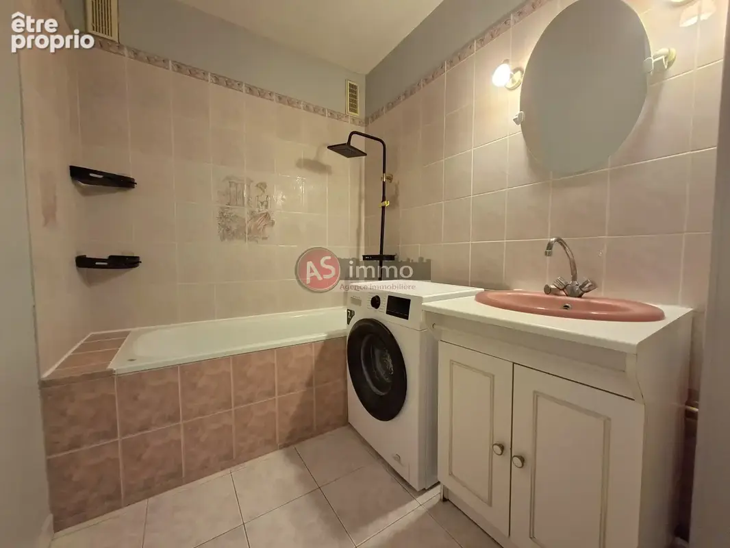 Appartement + cave- Env. 73.12 m2 hab. - 2 chambres - photo 6