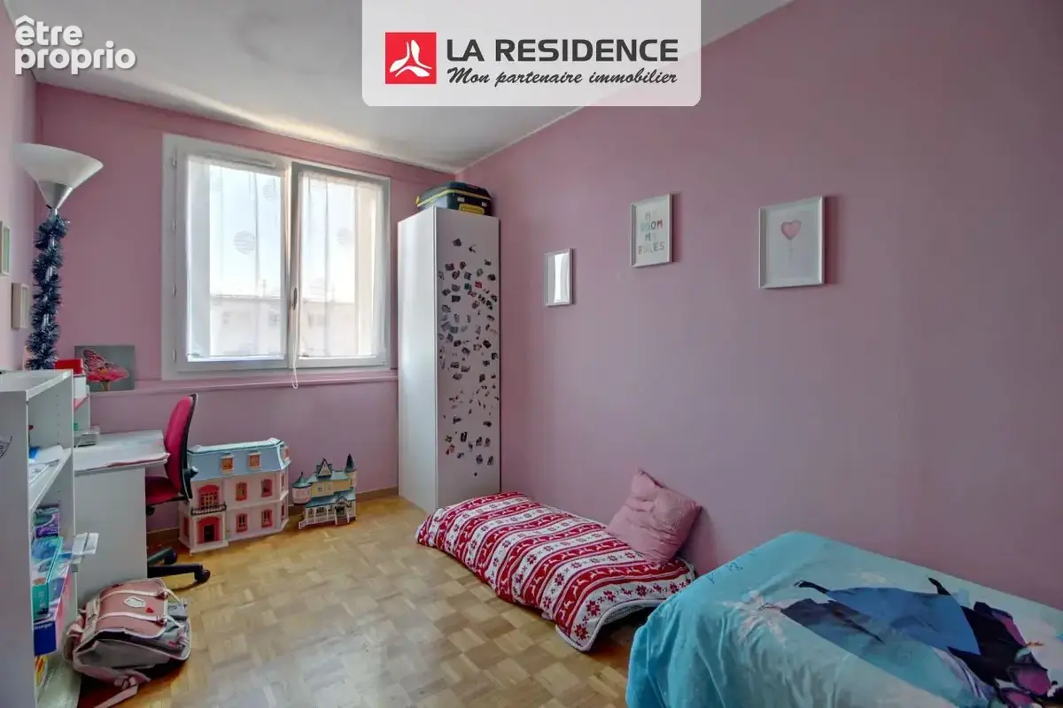 Appartement 4 pièces 76 m² à vendre à Les Clayes-Sous-Bois (78340) - photo 7