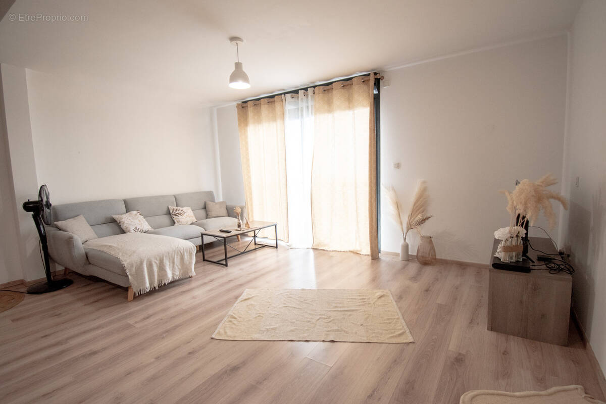 Appartement à SAINT-DENIS