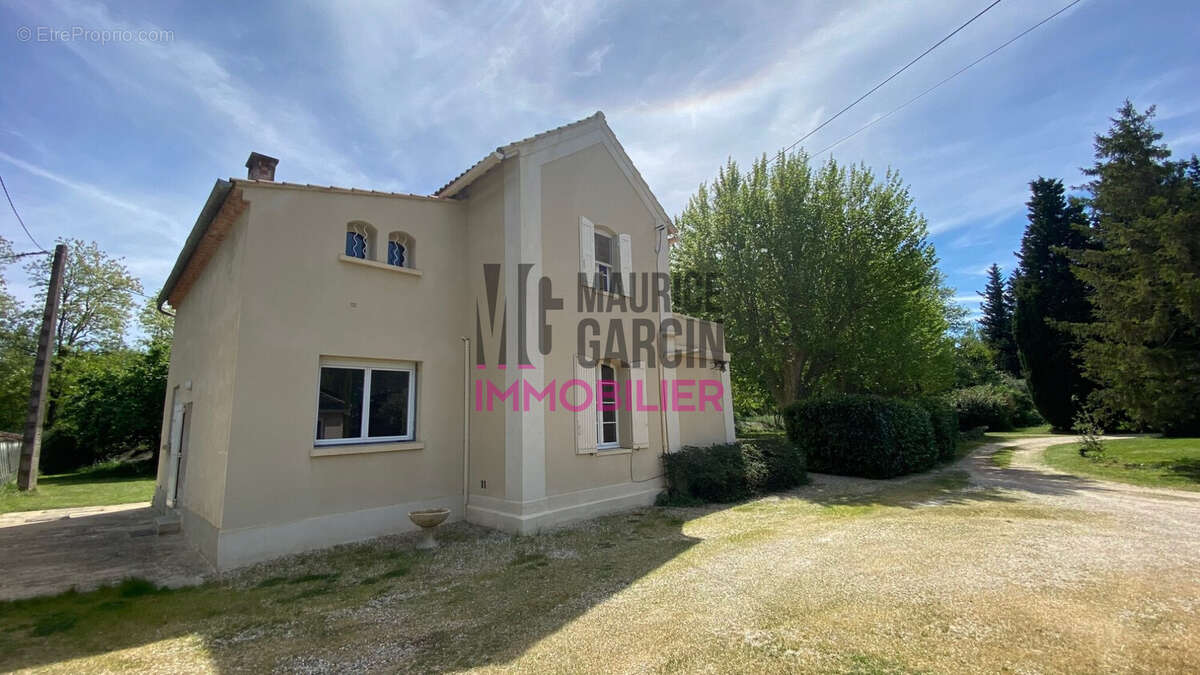 Maison à SORGUES