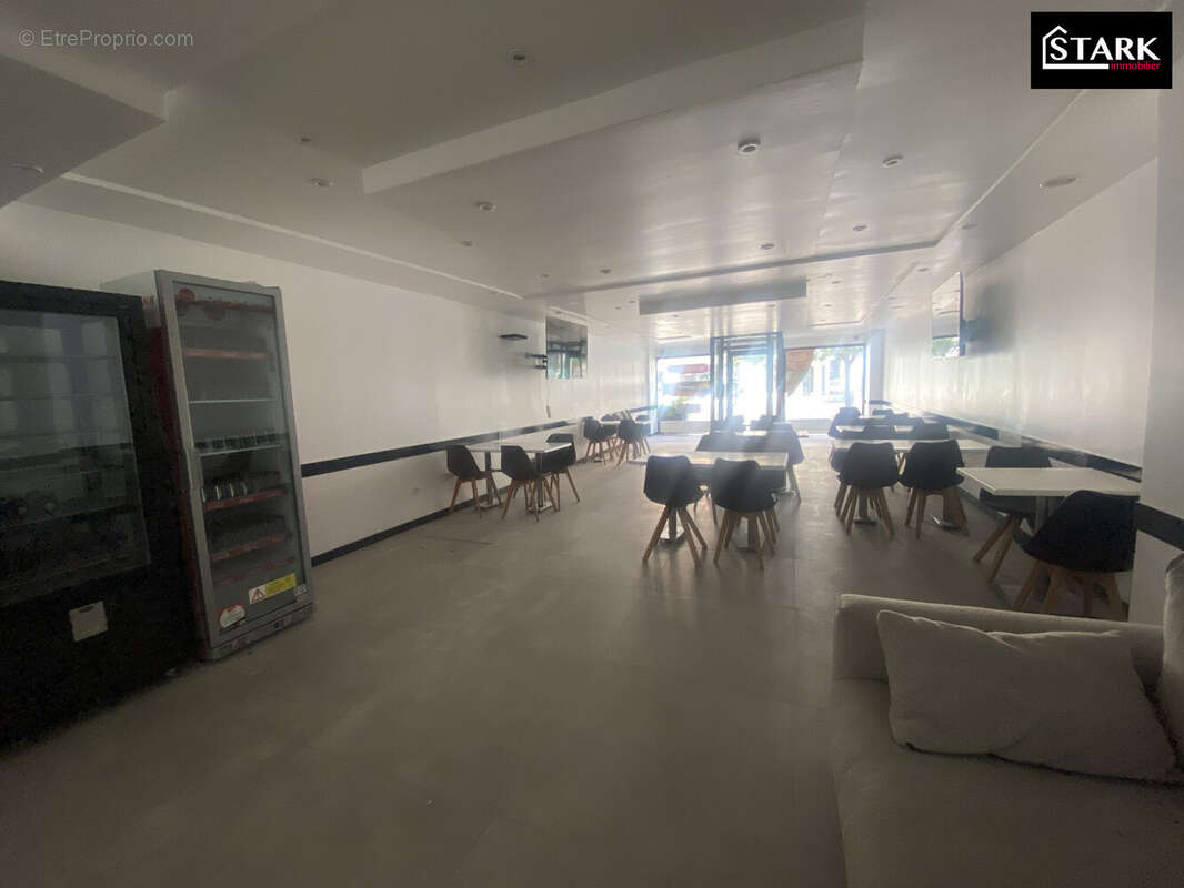 300 m² à Belfort  - photo 2