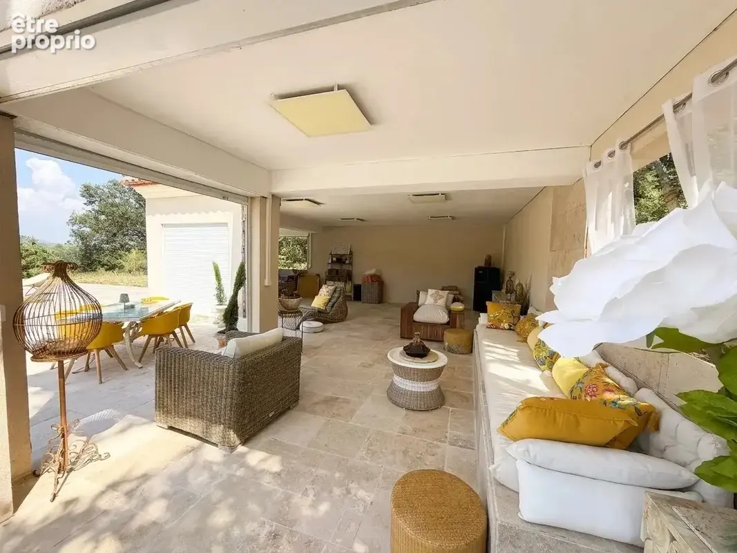 Villa d’exception en Provence - Élégance, espace et art de vivre - photo 4