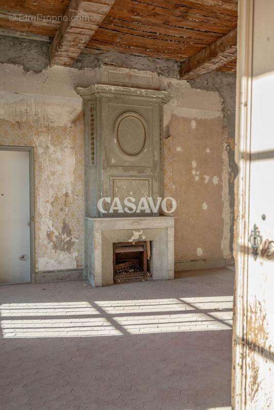 Appartement à LAMBESC