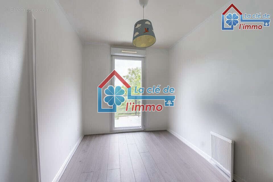 F3 + terrasse + 2 parkings - photo 11