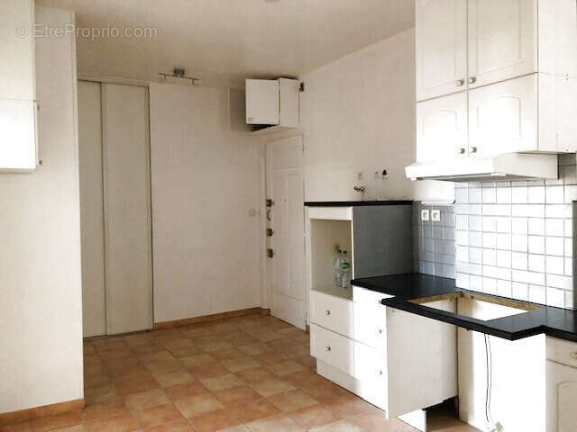 Appartement à MARSEILLE-5E