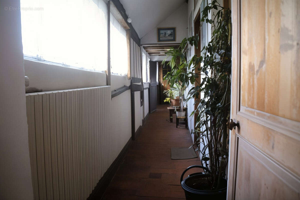 Maison à IVRY-LE-TEMPLE