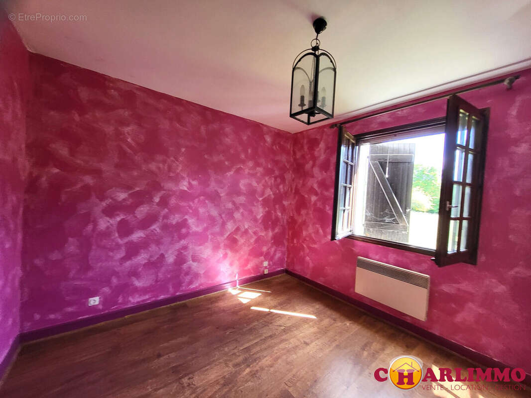 Maison à SAINT-JUNIEN