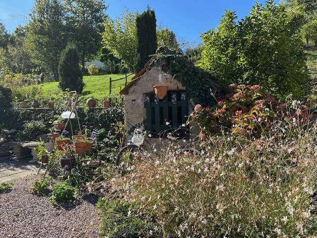 Maison à POUQUES-LORMES