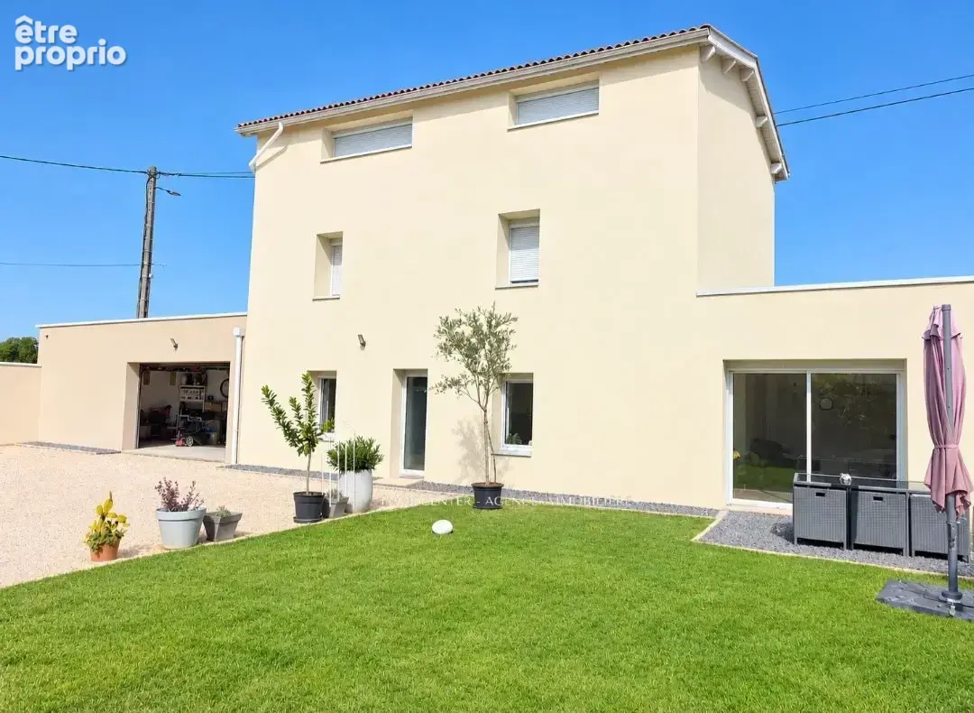 Maison à ROMANS-SUR-ISERE