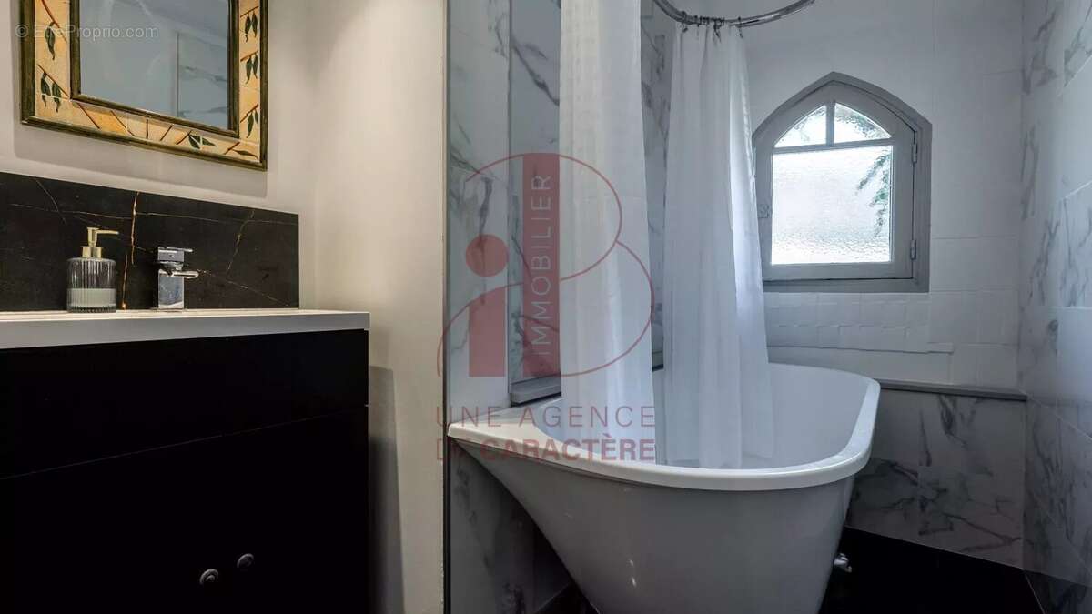 Maison à FONTAINEBLEAU