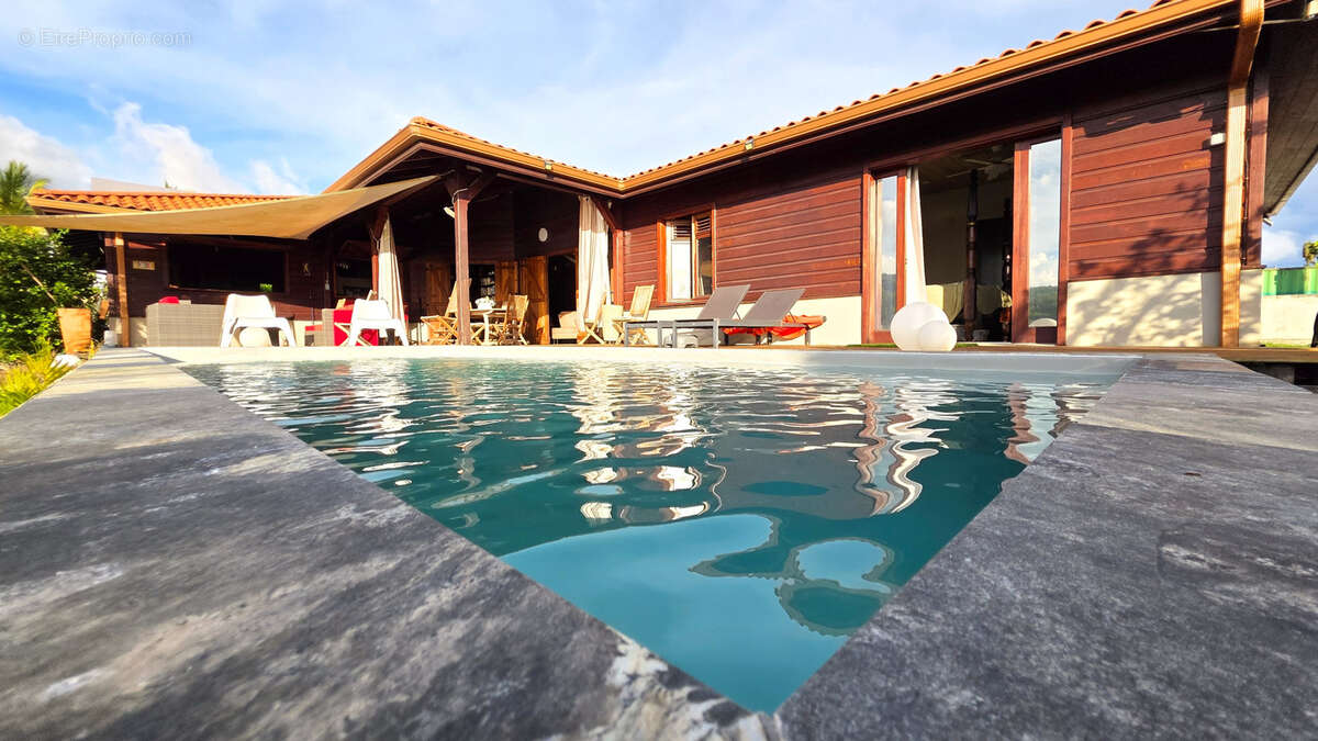 Maison à CASE-PILOTE