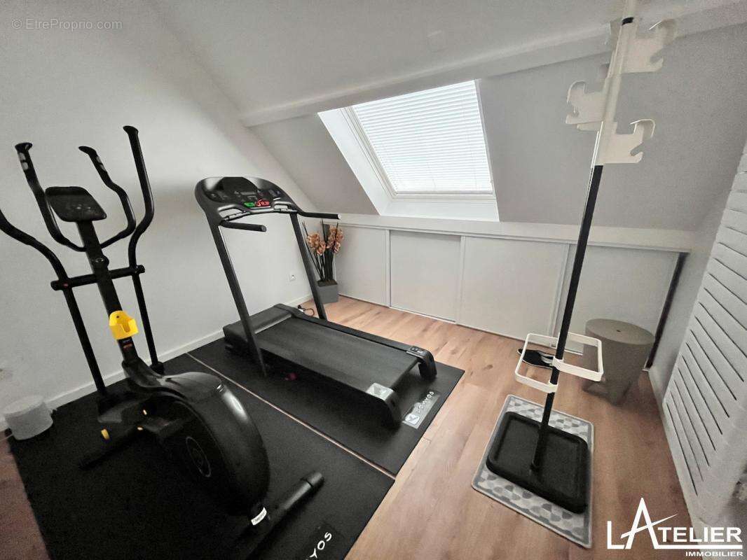 Maison à SAINT-ETIENNE-DE-MONTLUC