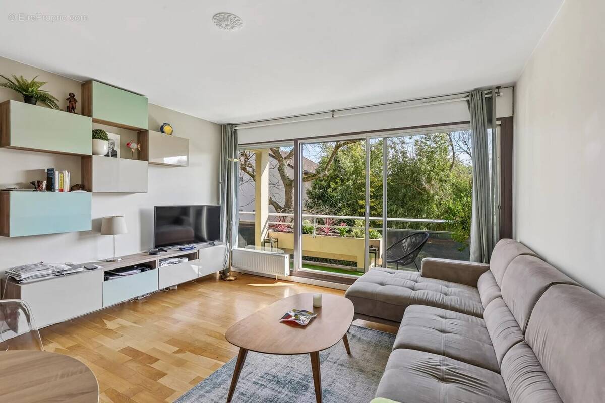 Appartement à SAINT-MAUR-DES-FOSSES