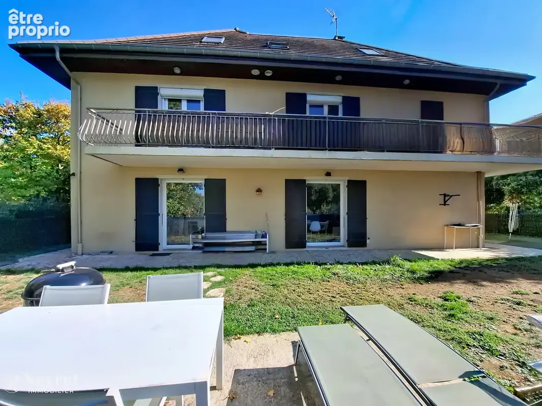 Coup de cœur assuré sur ce   T4 en Rez-de-jardin de 95,27 m2 avec cagibi et 180 m2 d'extérieur - photo 2