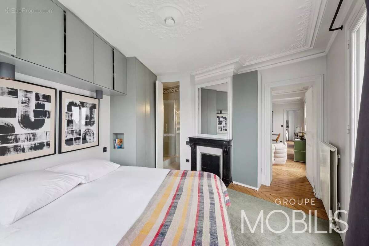 Appartement à PARIS-18E