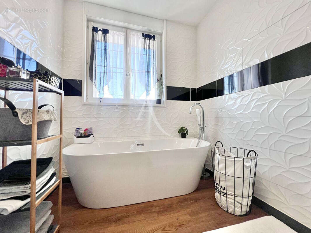 Maison à KERLING-LES-SIERCK