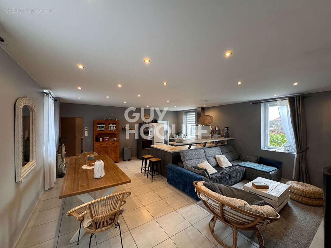 Maison à LE CREUSOT