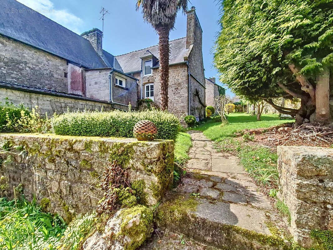 Maison à DINAN