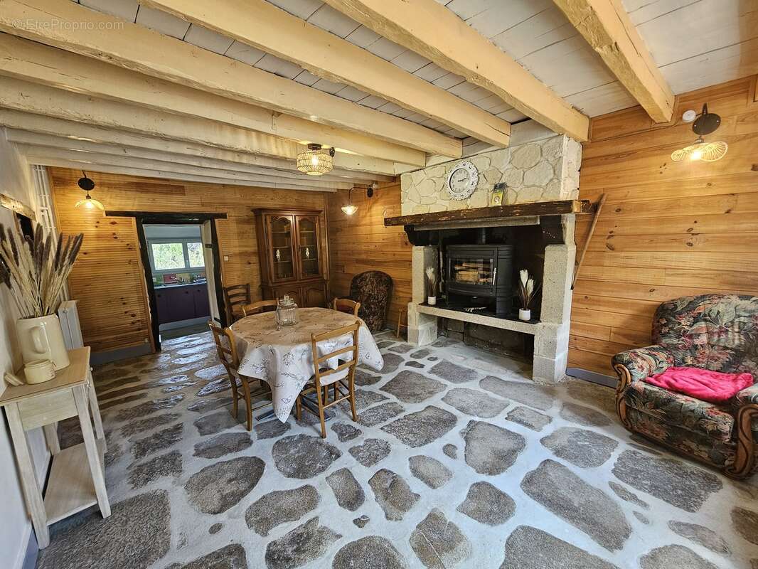 Maison 137 m² à Saint-Pierre-De-Fursac  - photo 524