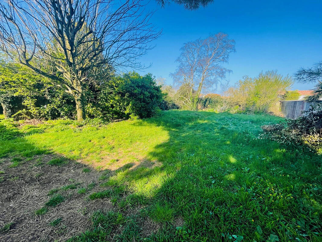 Terrain à LA ROCHELLE