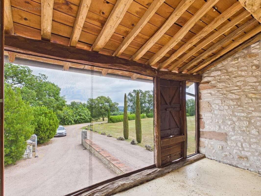 Élégante Ferme en Pierre avec Piscine de 18 m et 17 hectares à proximité de Gaillac - photo 10