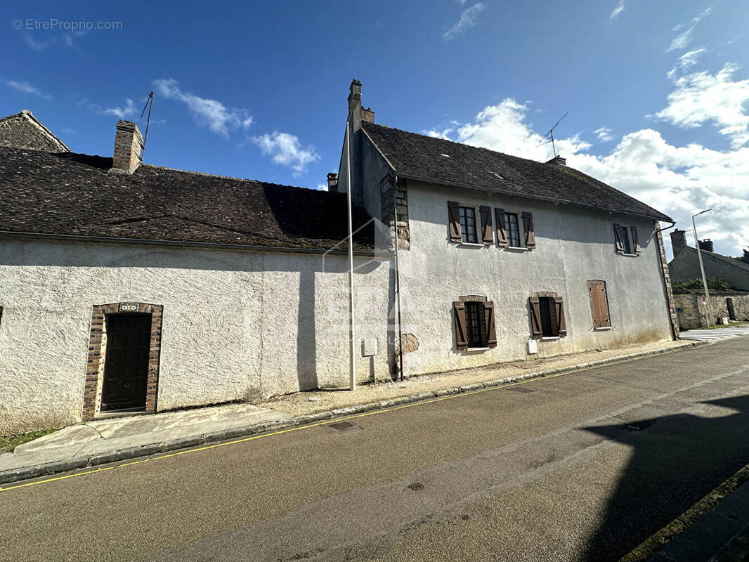 Maison à CHAUMONT