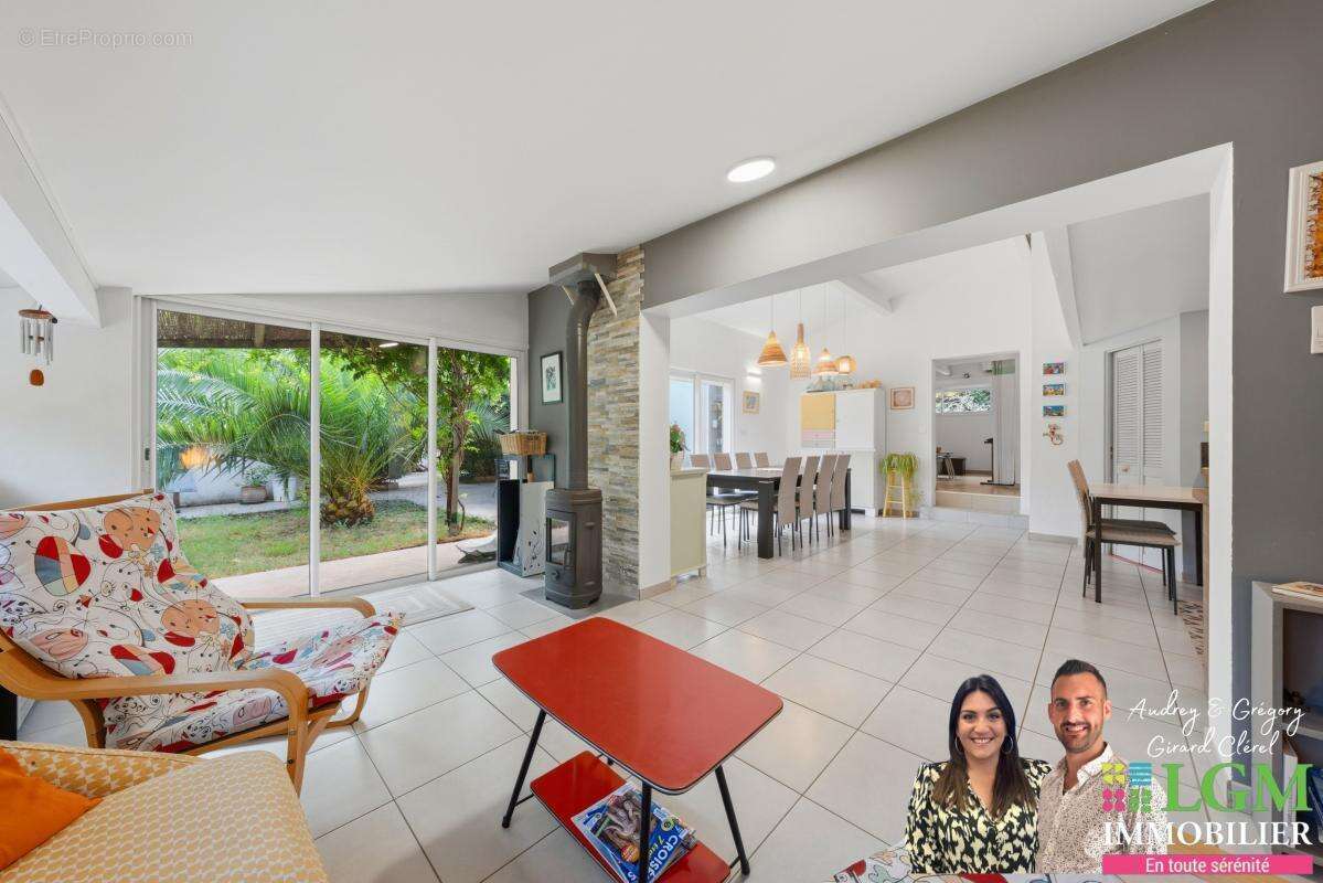 Une maison familiale aux allures de maison de vacances, nichée dans un écrin de verdure - photo 4